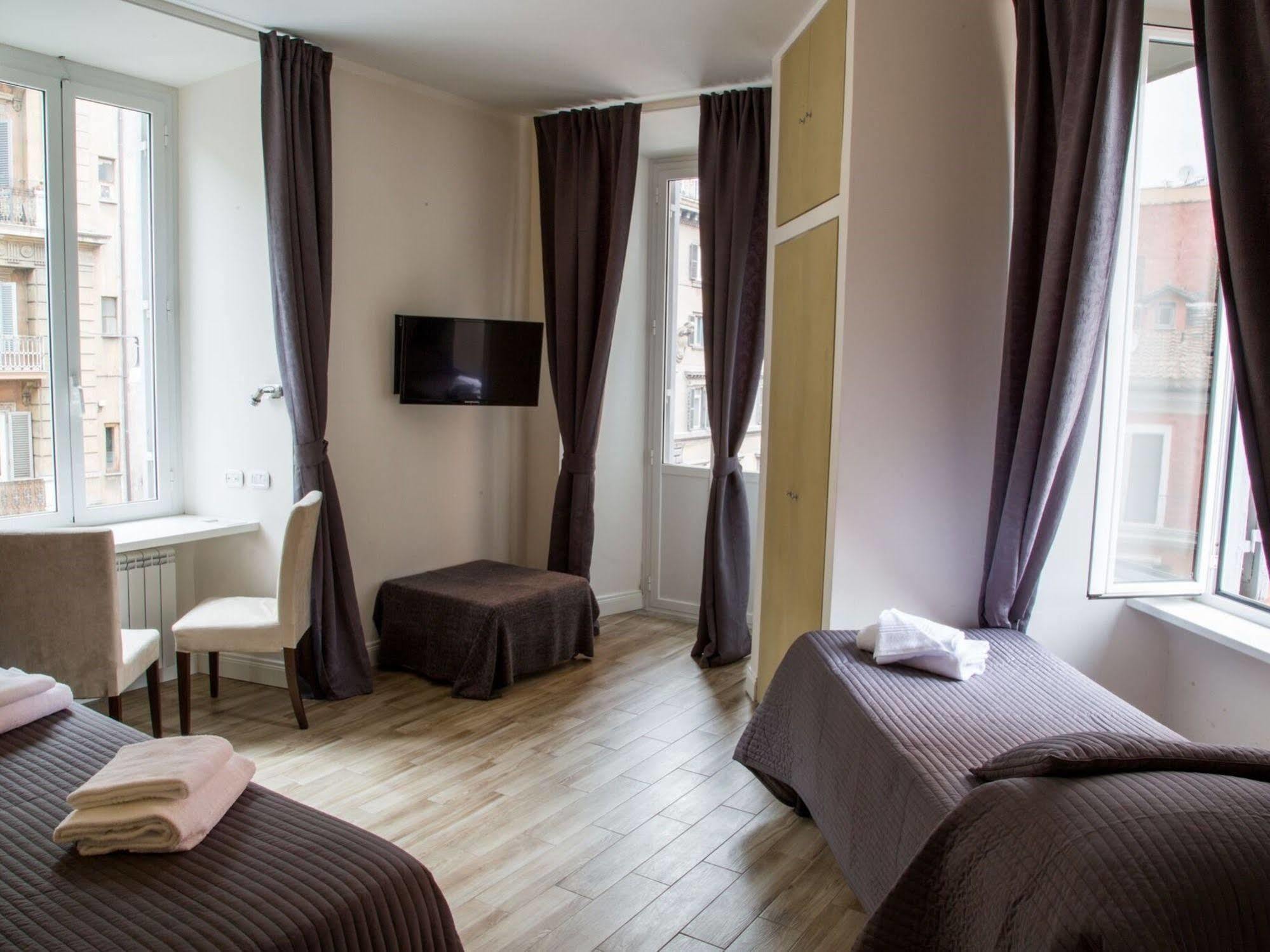 Cavour Forum Suites Рим Екстер'єр фото