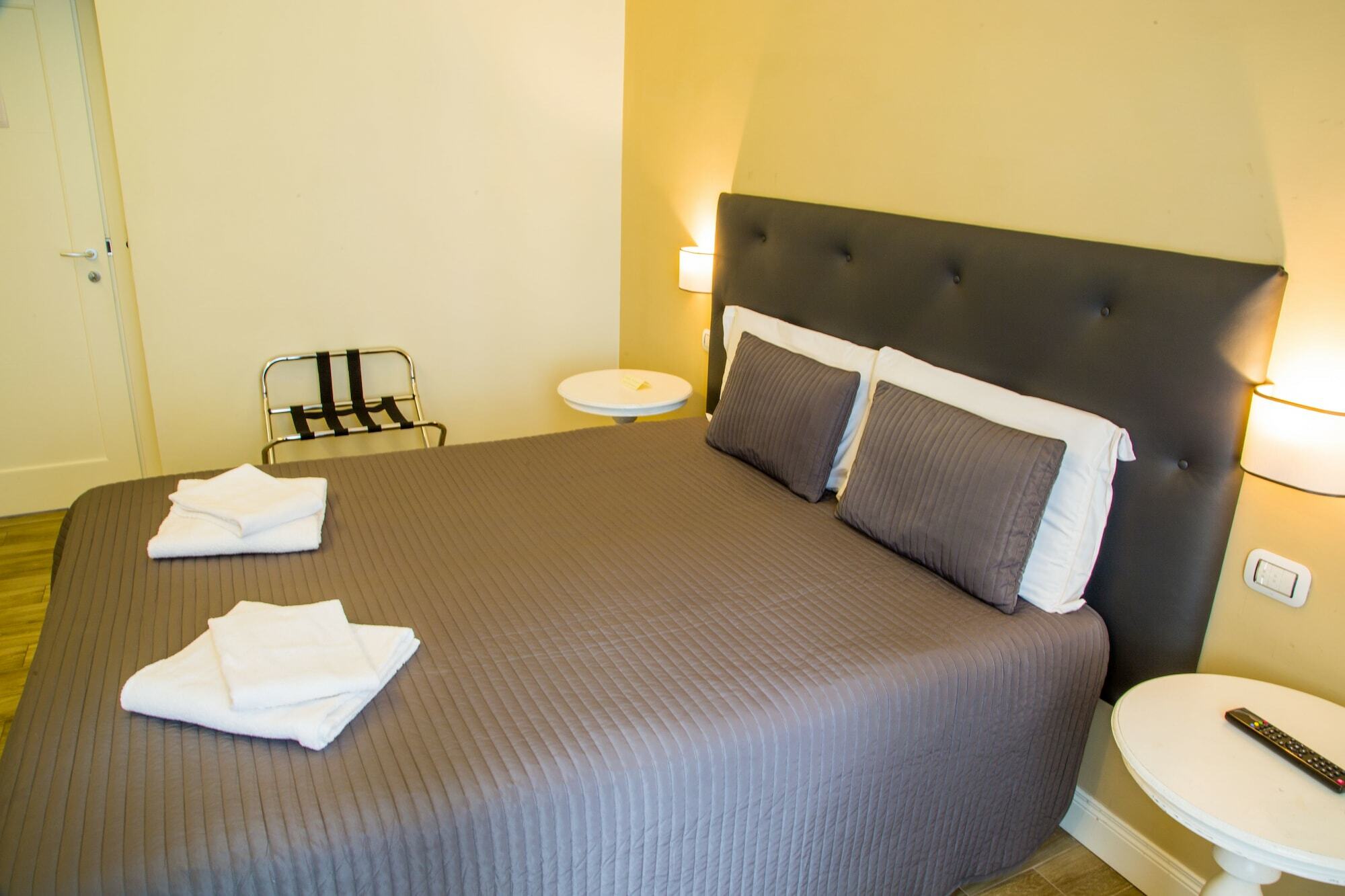 Cavour Forum Suites Рим Екстер'єр фото